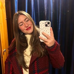 Meet your Posher, Savannah